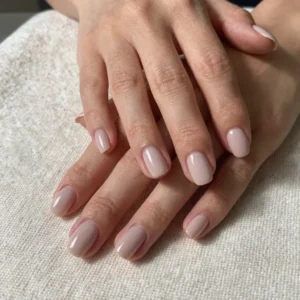 Manicura Rusa y Esmaltado Semipermanente